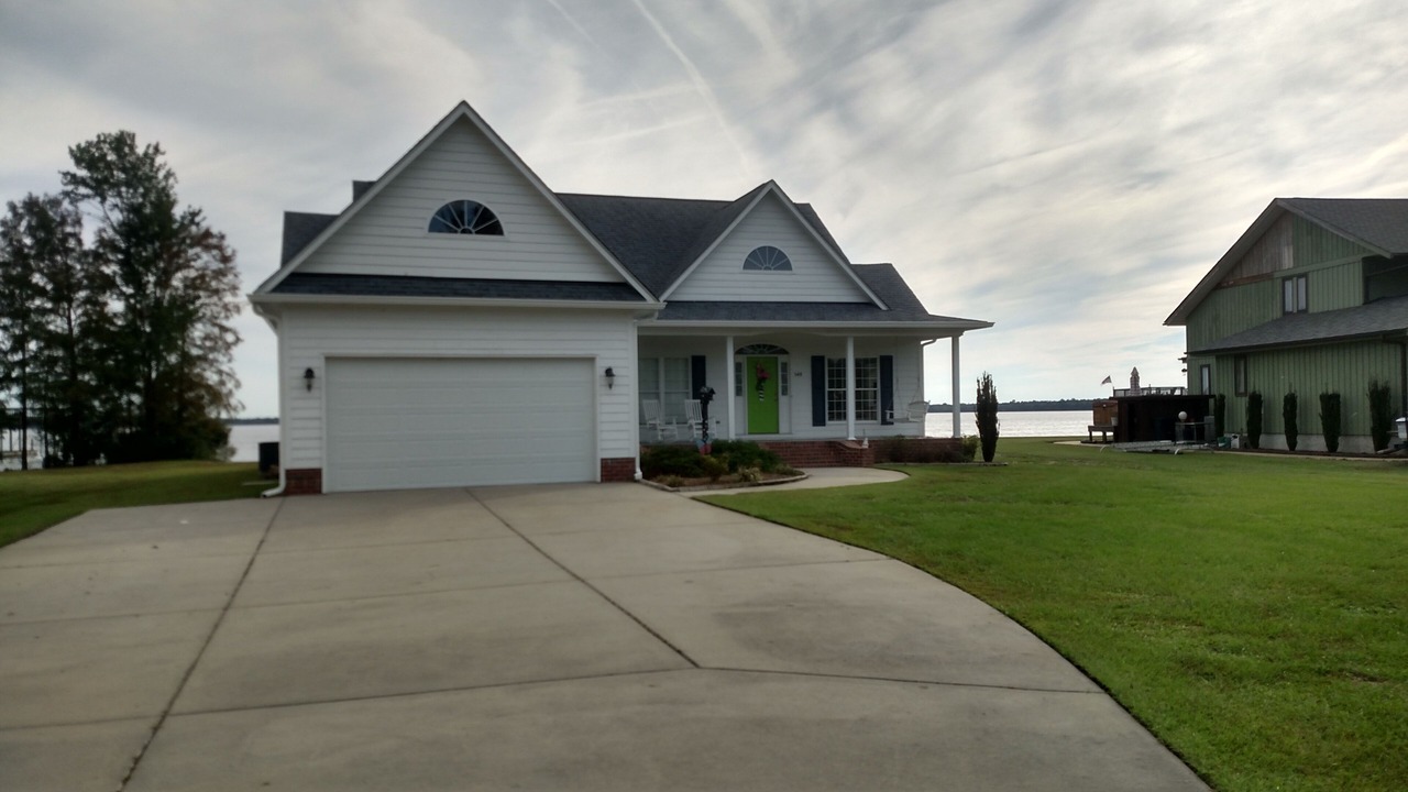Photo of Outdoor in Council