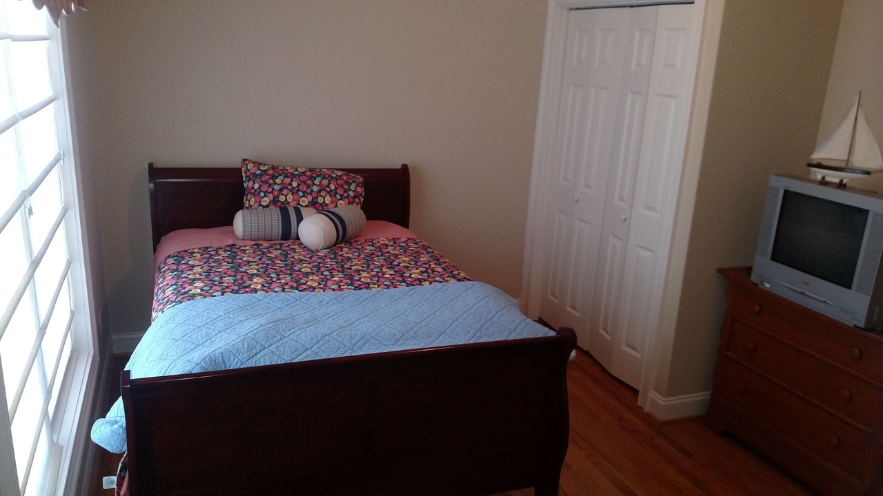 Photo of Bedroom in Council