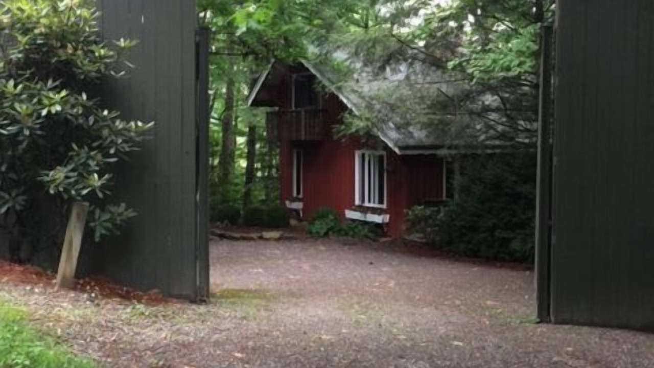 Photo of Outdoor in Highlands Hills