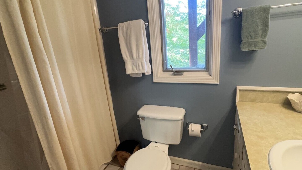 Photo of Bathroom in Highlands Hills
