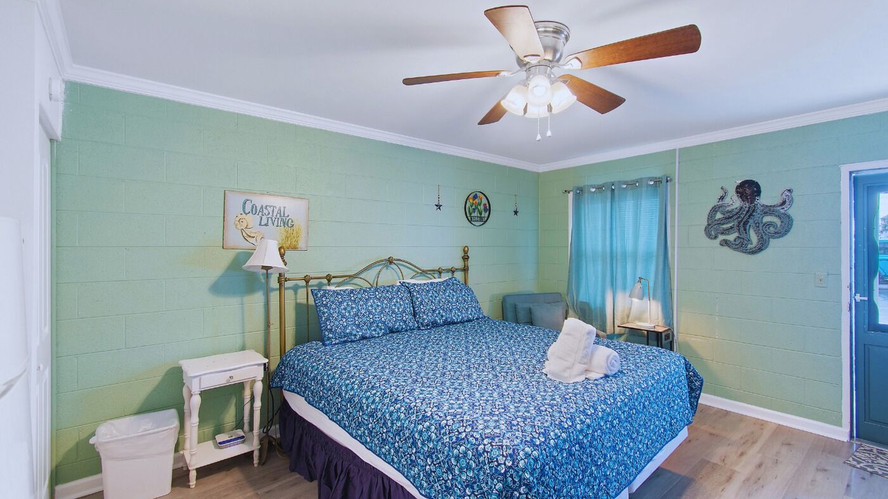 Photo of Bedroom in Sunset Beach