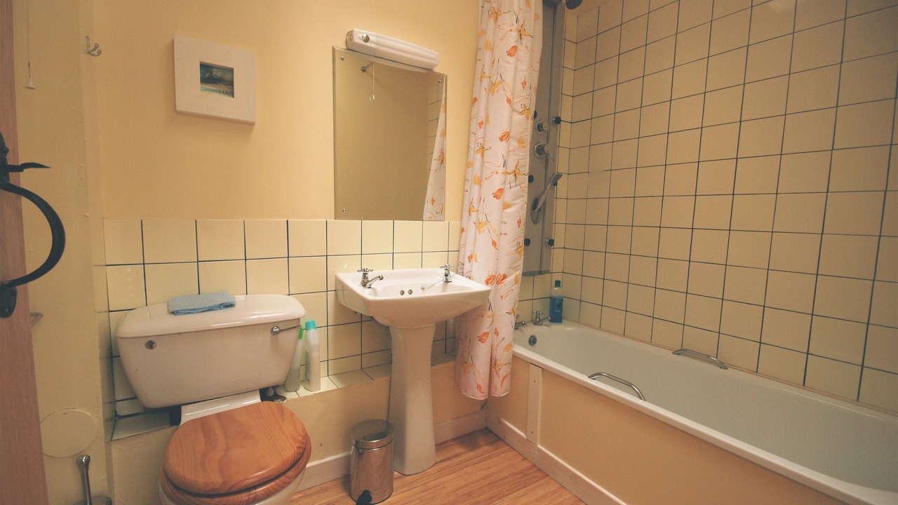 Photo of Bathroom in Taynuilt