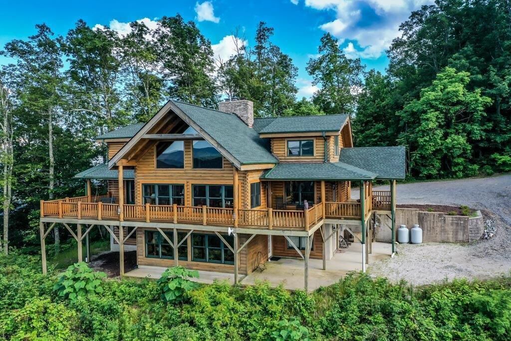 Photo of Outdoor in Lake Lure