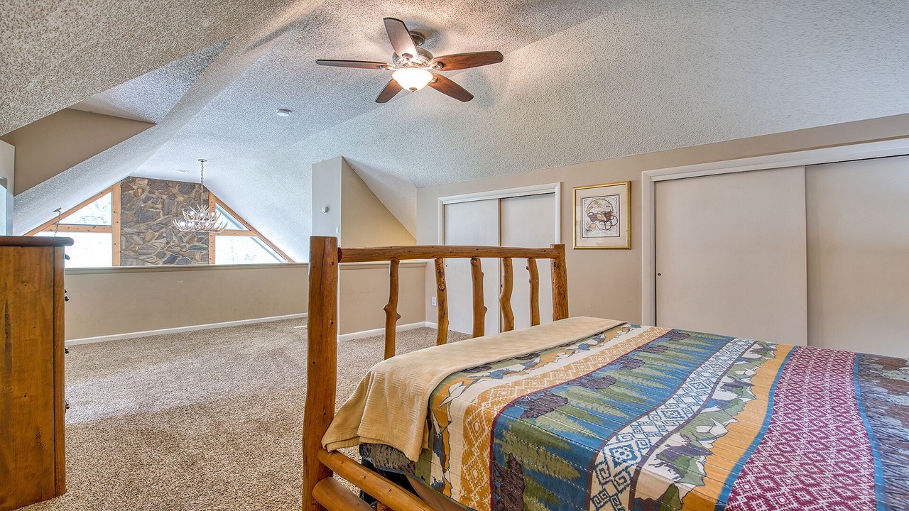 Photo of Bedroom in Valley Creek Run