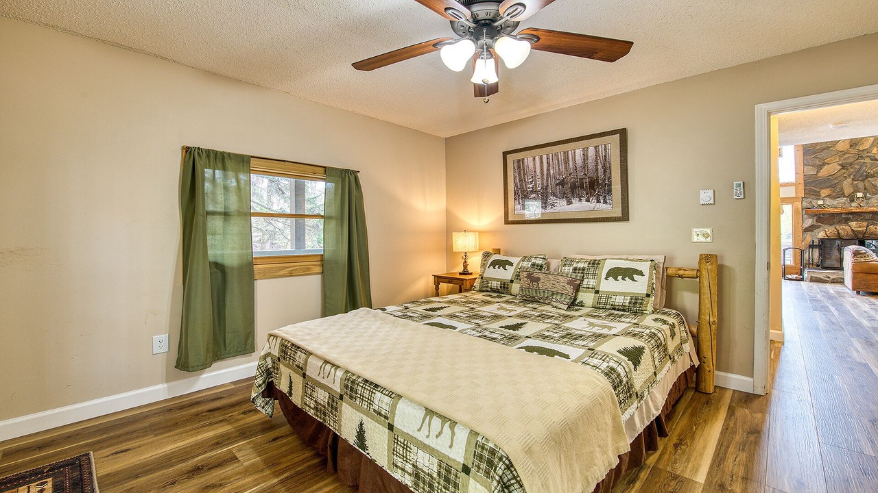 Photo of Bedroom in Valley Creek Run
