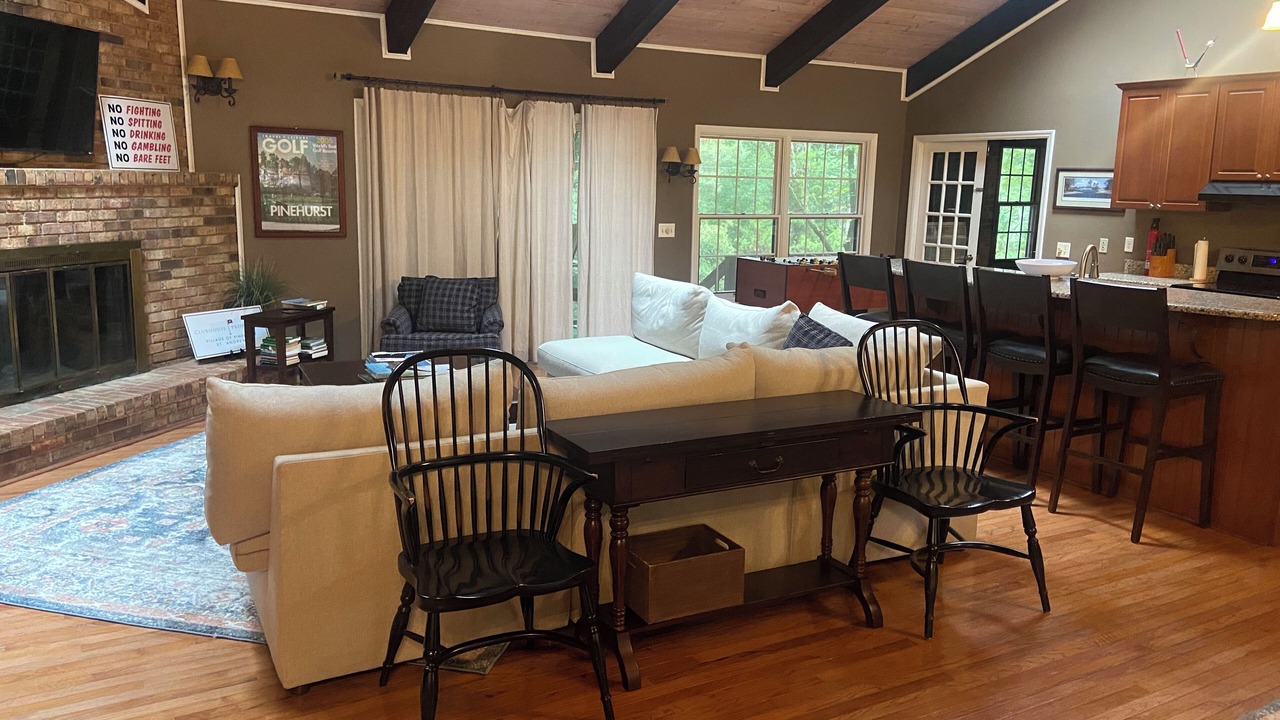 Photo of Livingroom in Pinehurst