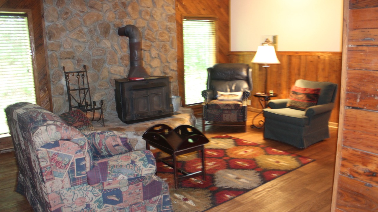 Photo of Livingroom in Robbinsville