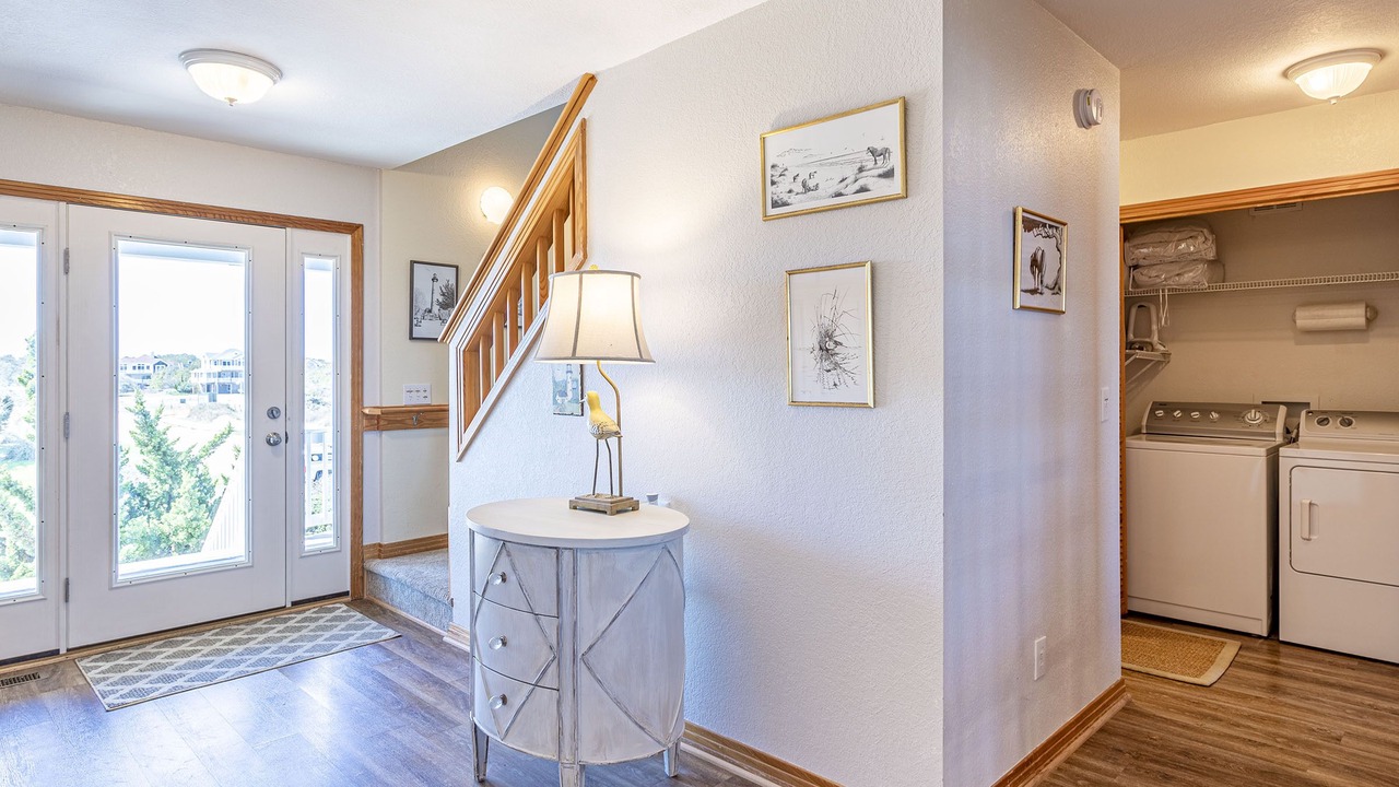 Photo of Bedroom in Whalehead Beach