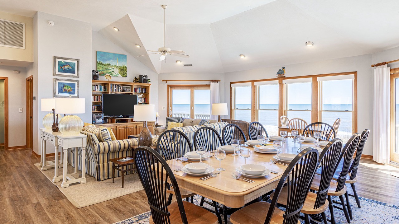 Photo of Bedroom in Whalehead Beach