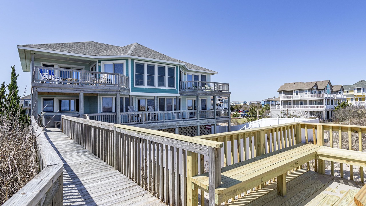Photo of Others in Whalehead Beach