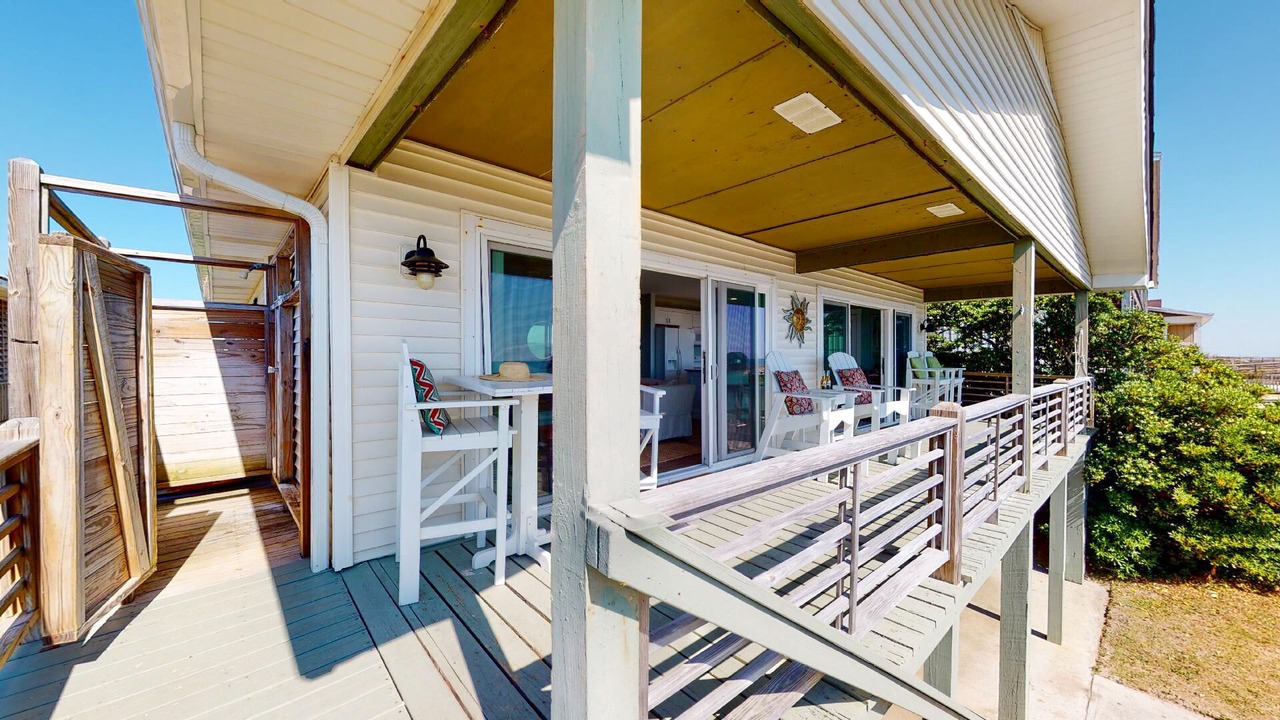 Photo of Patio Balcony in Wilmington Beach