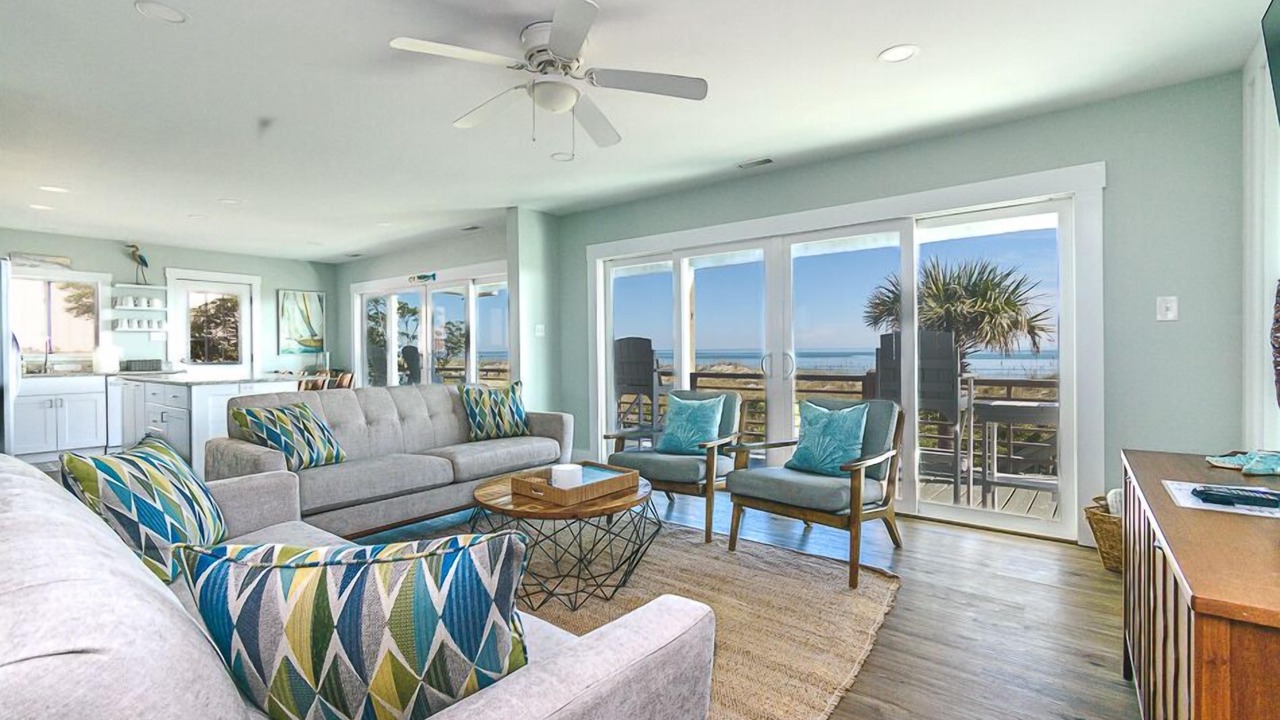 Photo of Livingroom in Wilmington Beach