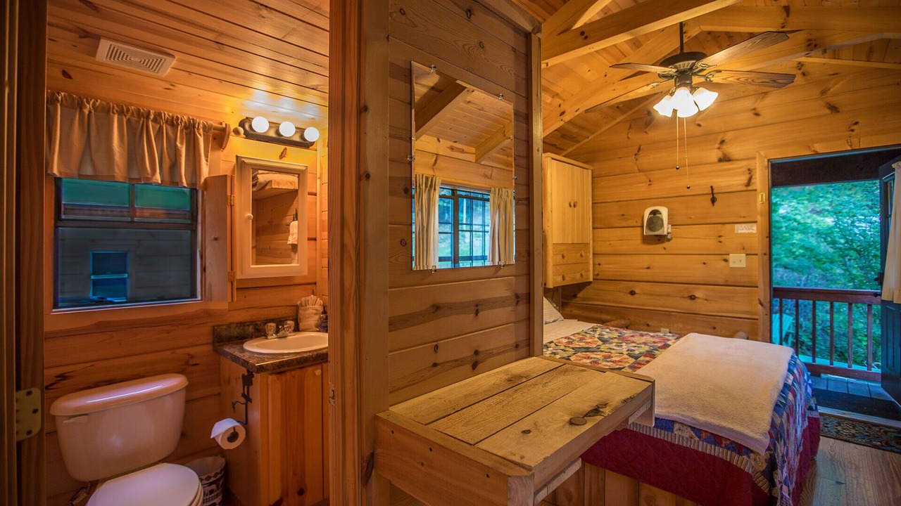 Photo of Bedroom in Topton