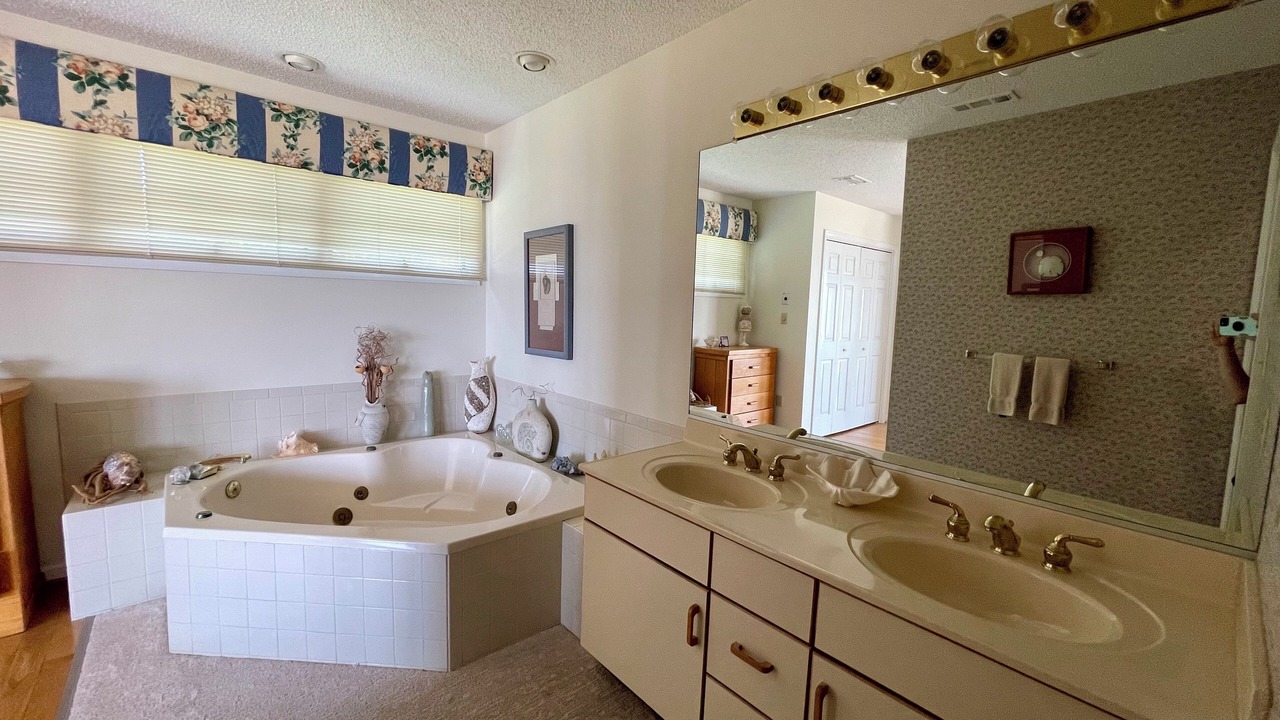 Photo of Bathroom in Duck