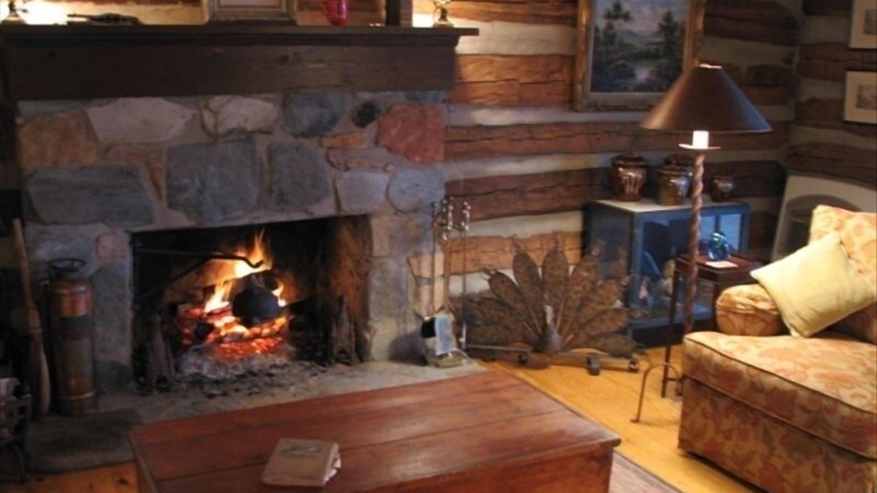 Photo of Livingroom in Roxboro