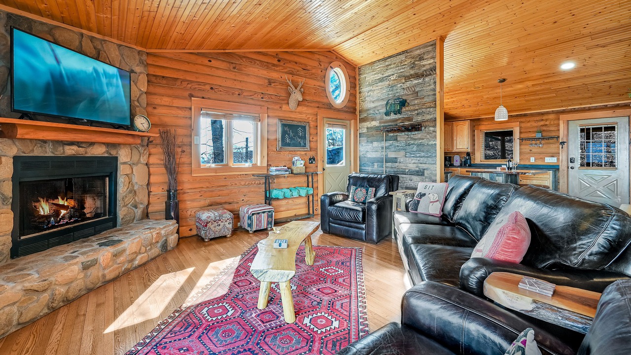 Photo of Livingroom in Royal Pines