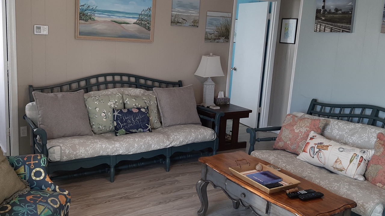 Photo of Livingroom in Brigands' Bay