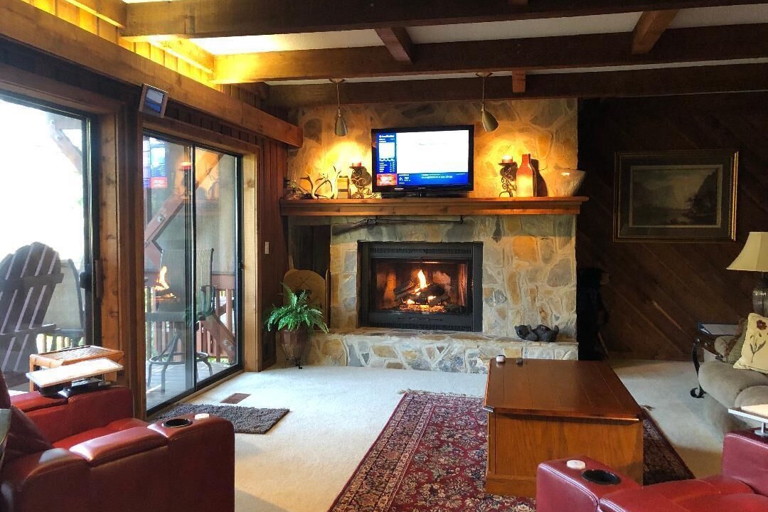 Photo of Livingroom in Lake Toxaway