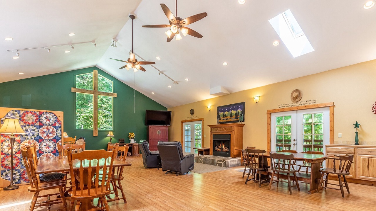 Photo of Bedroom in Waynesville