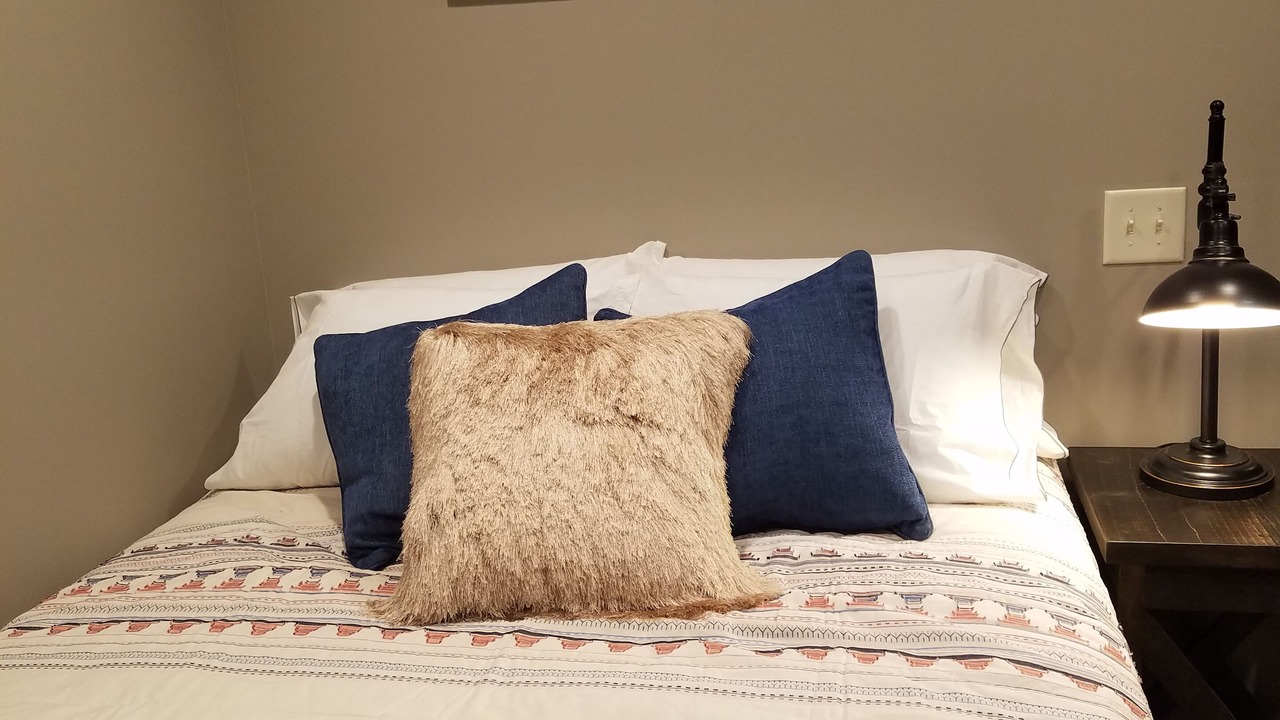 Photo of Bedroom in Robbinsville