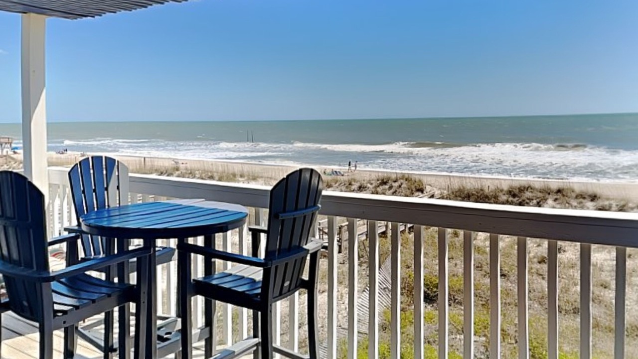 Photo of Patio Balcony in Wilmington Beach