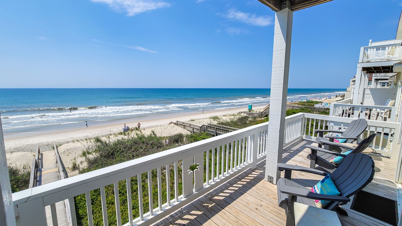 Photo of Bedroom in North Topsail Beach
