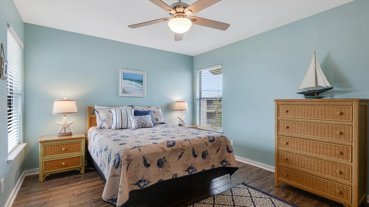 Photo of Bedroom in Oceanmarsh Subdivision