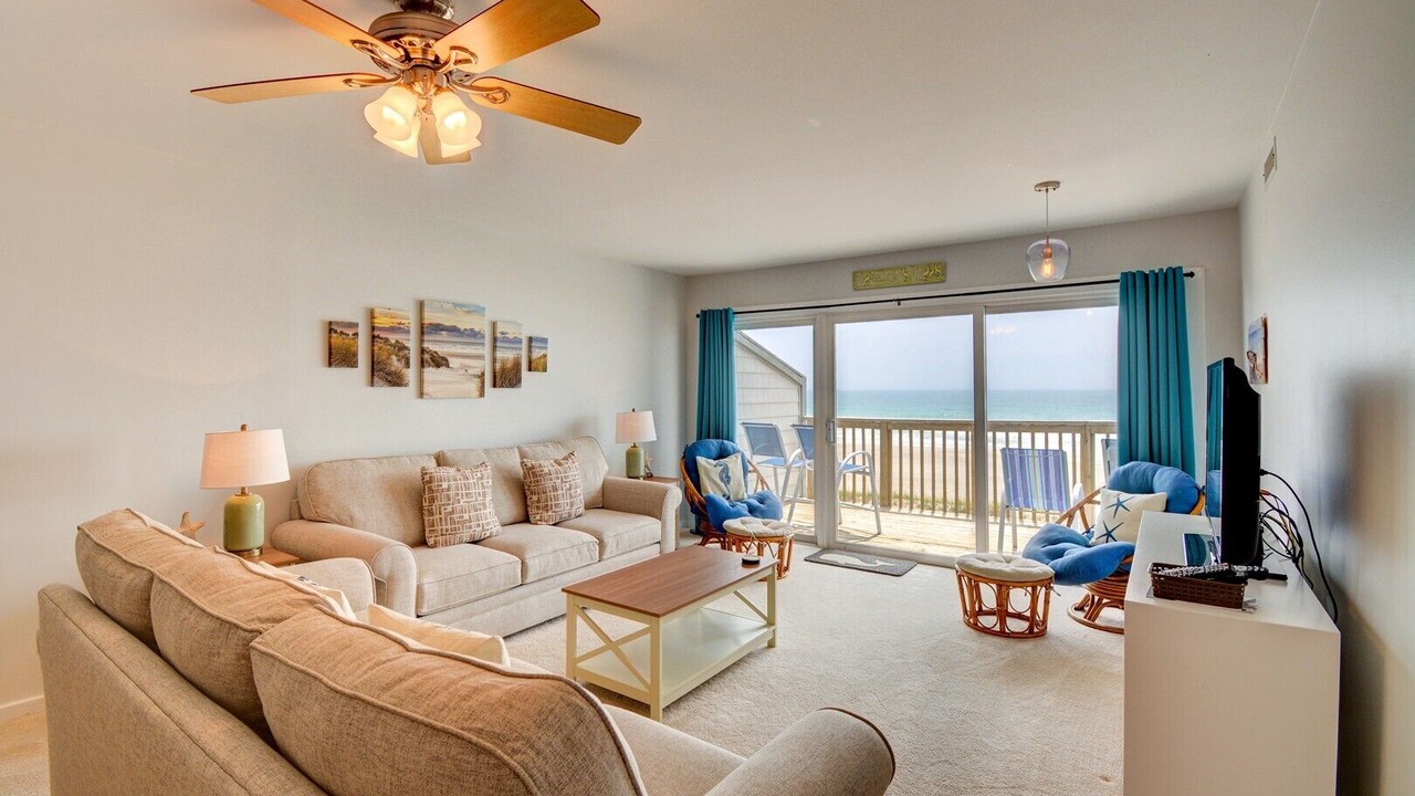 Photo of Livingroom in Topsail Beach