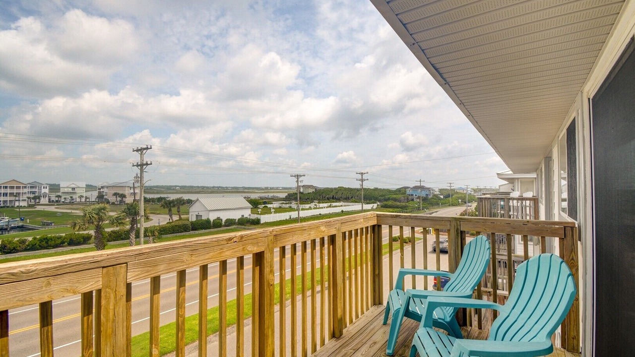 Photo of Patio Balcony in Topsail Beach