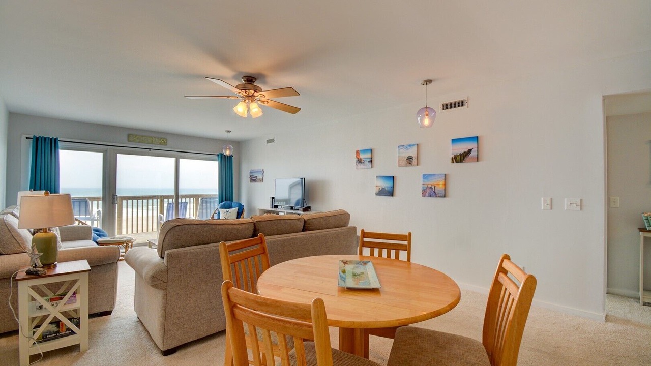 Photo of Livingroom in Topsail Beach