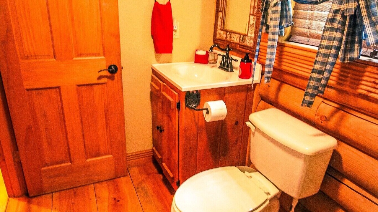 Photo of Bathroom in Todd