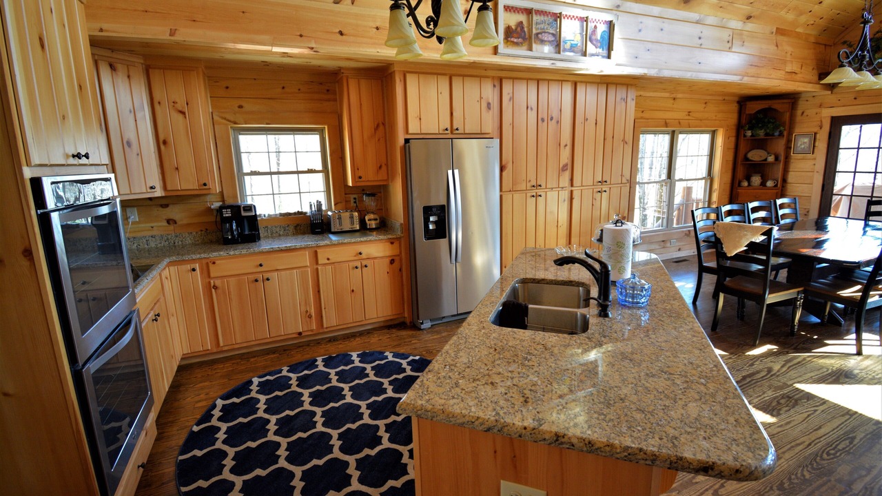 Photo of Bedroom in Saluda