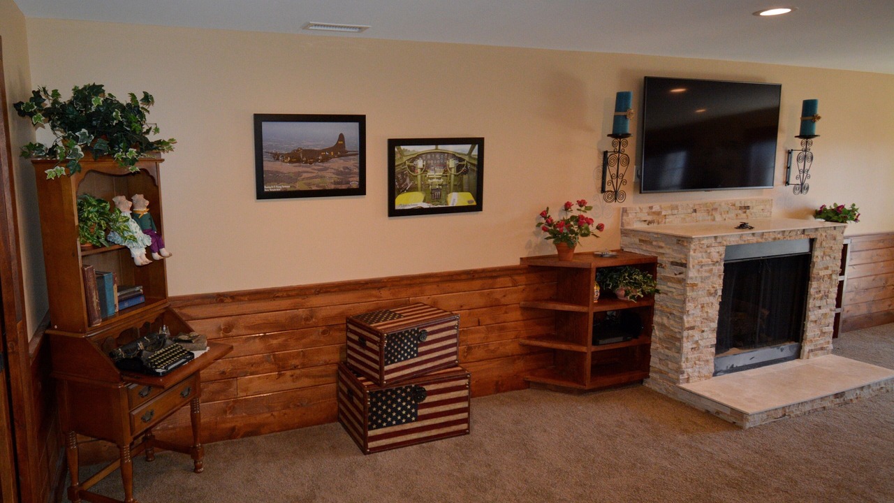 Photo of Livingroom in Saluda