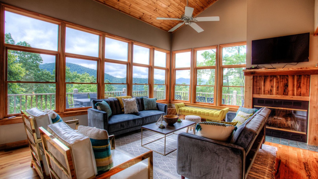 Photo of Livingroom in Black Mountain