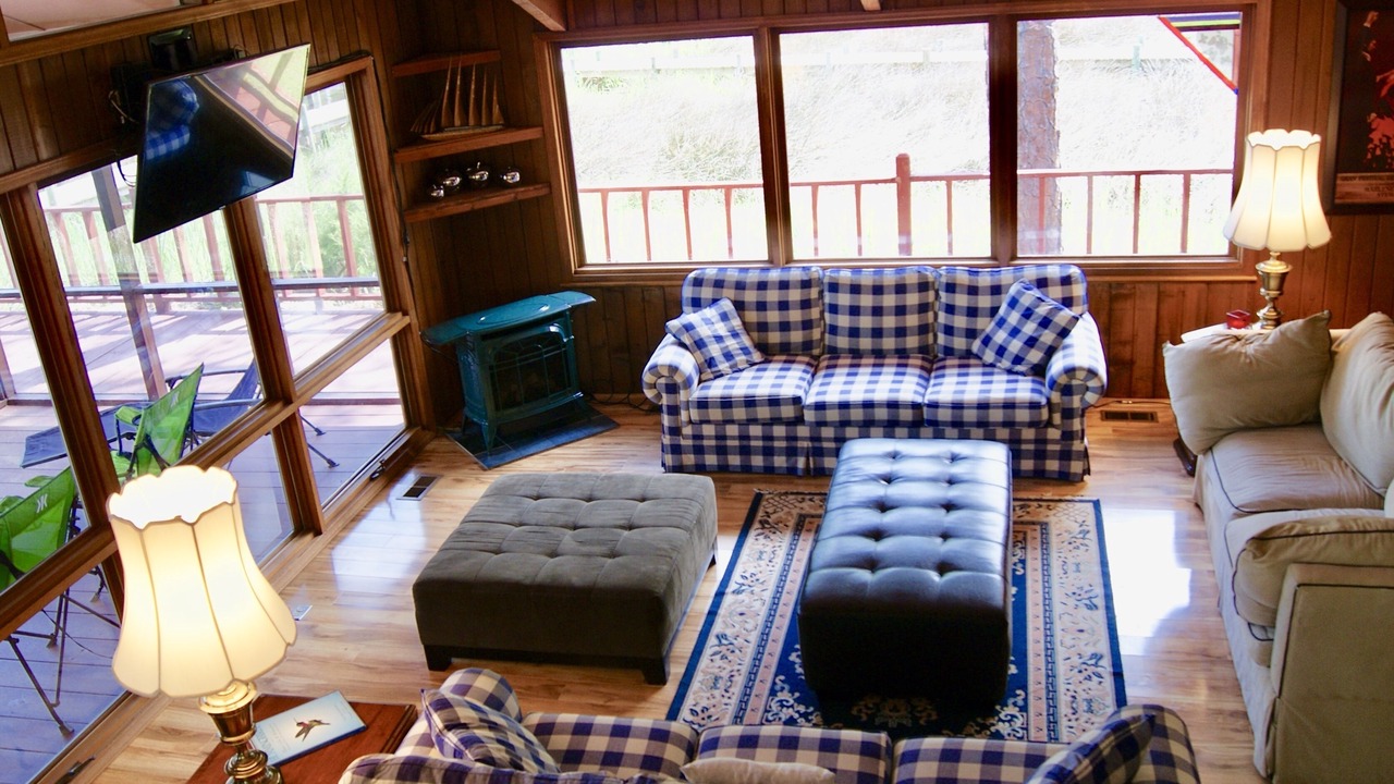 Photo of Livingroom in Oriental