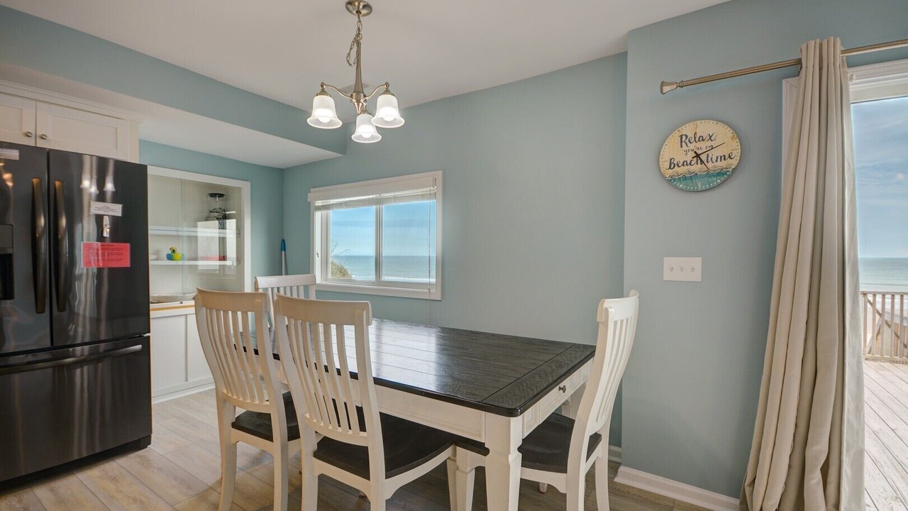 Photo of Livingroom in Surf City
