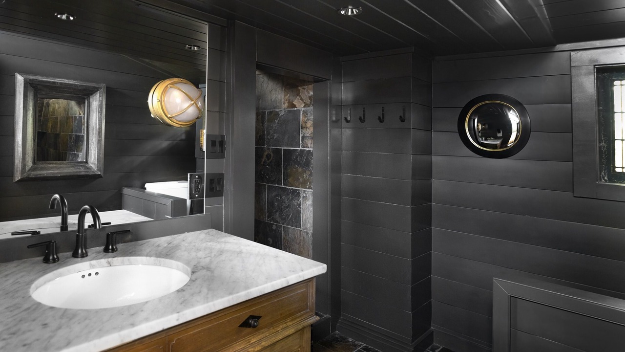 Photo of Bathroom in Highlands