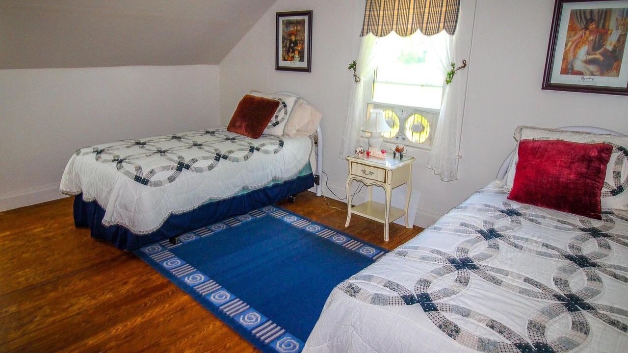 Photo of Bedroom in Crumpler