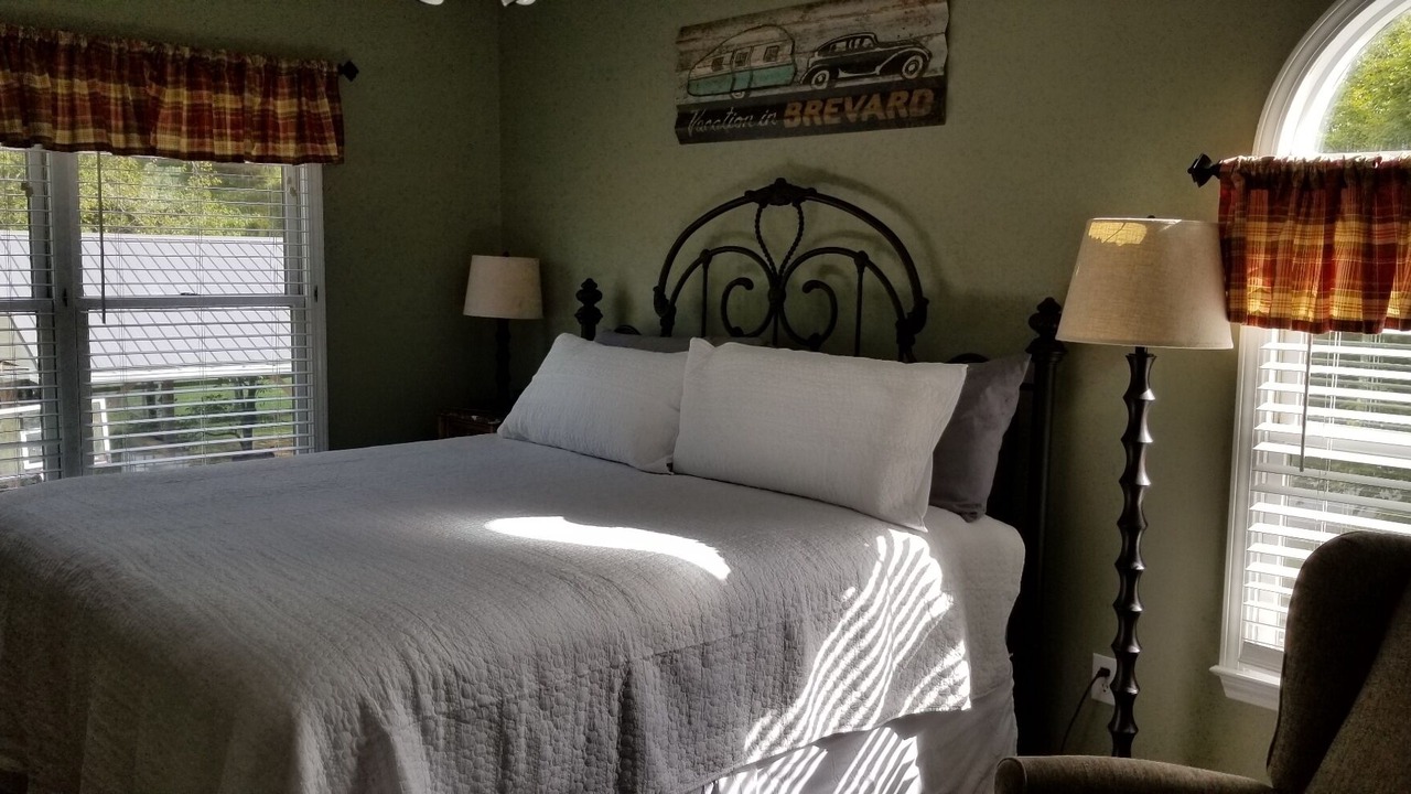 Photo of Bedroom in Pisgah Forest
