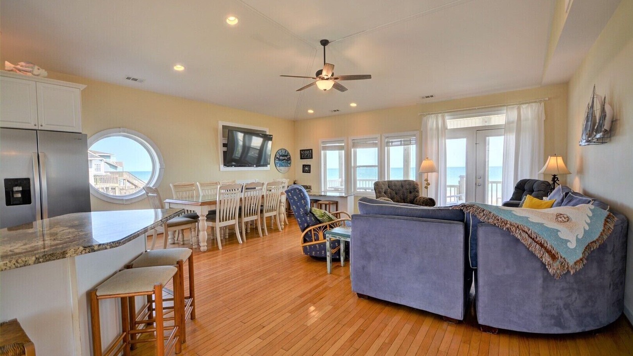 Photo of Bedroom in North Topsail Beach
