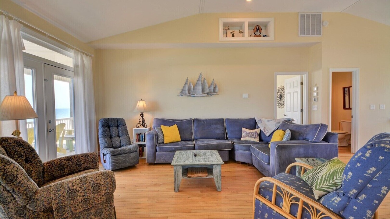 Photo of Bedroom in North Topsail Beach