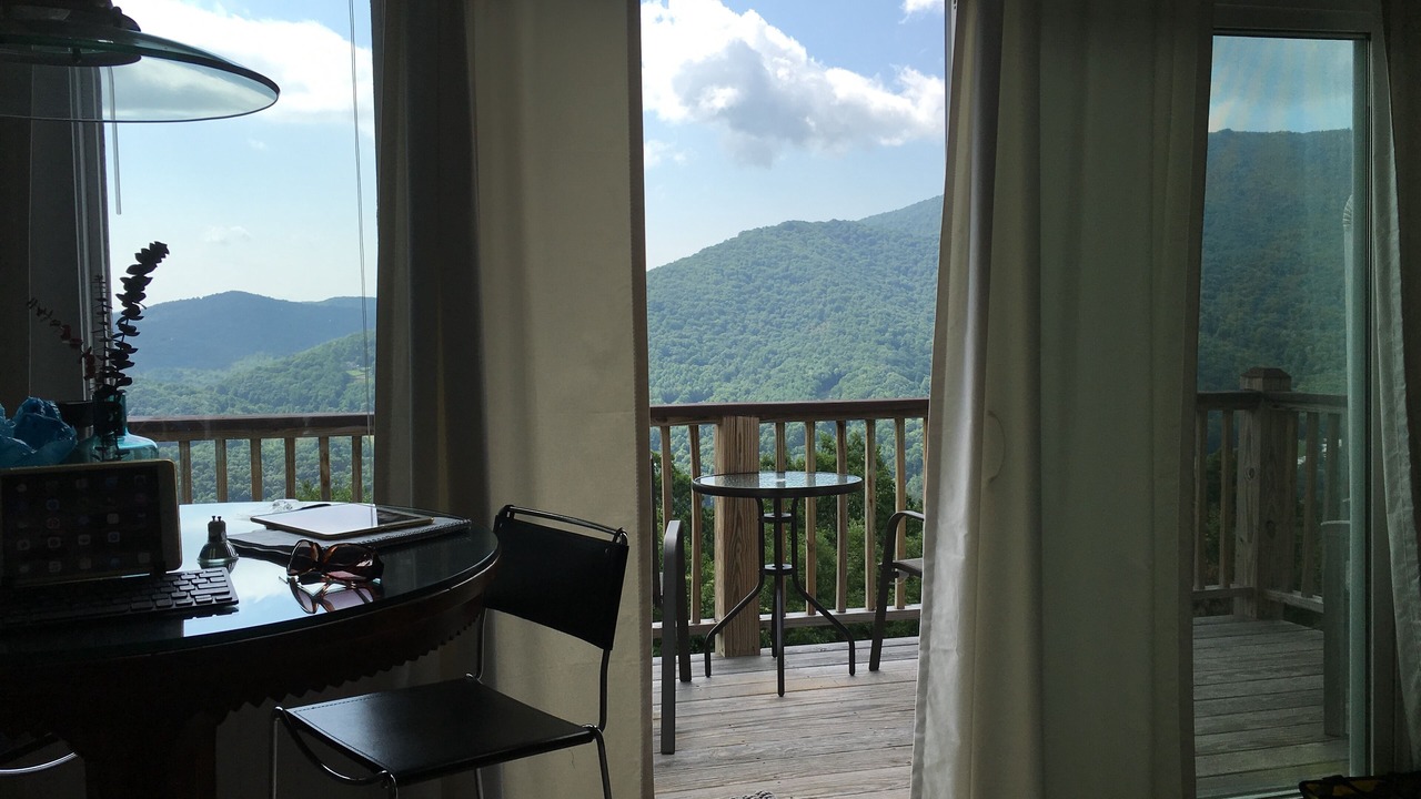 Photo of Patio Balcony in Seven Devils
