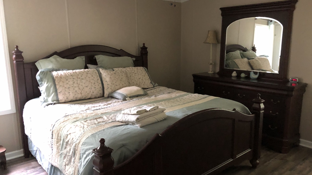 Photo of Bedroom in Southmont