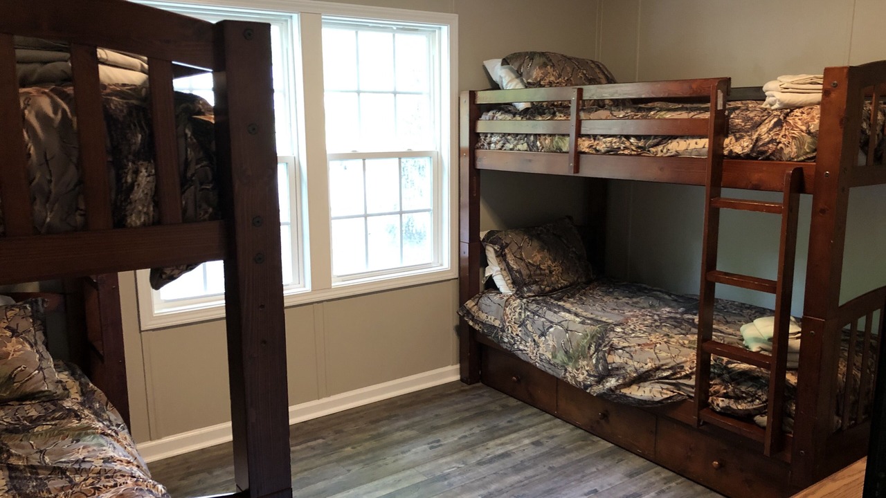Photo of Bedroom in Southmont