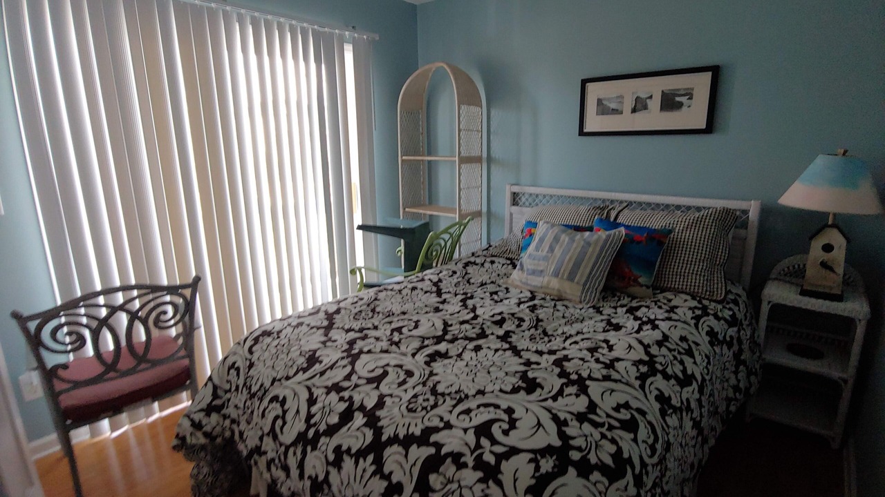Photo of Bedroom in North Topsail Beach