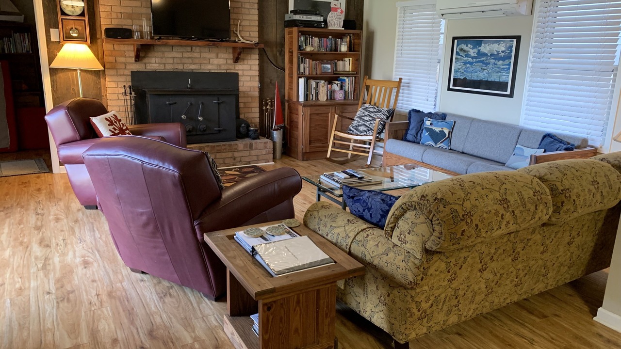 Photo of Livingroom in Lake Norman of Catawba