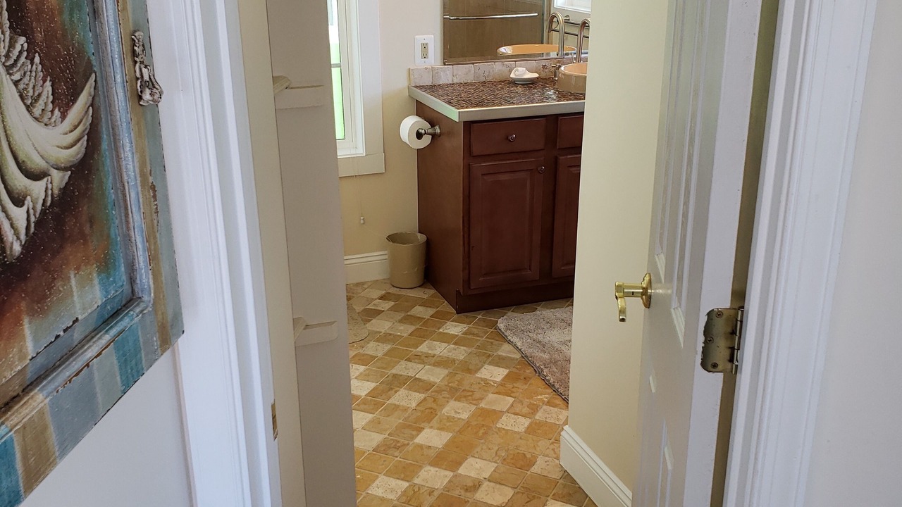 Photo of Bathroom in Hatteras