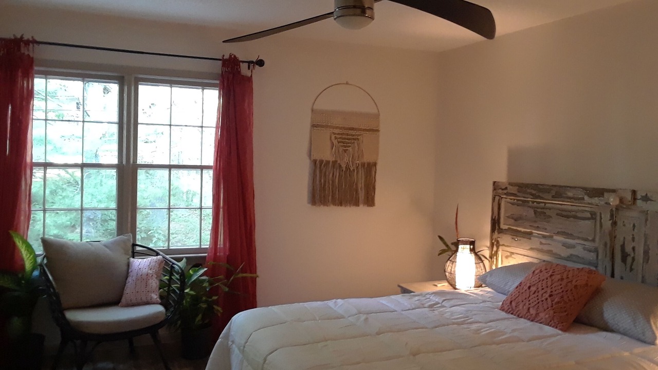 Photo of Bedroom in Royal Pines