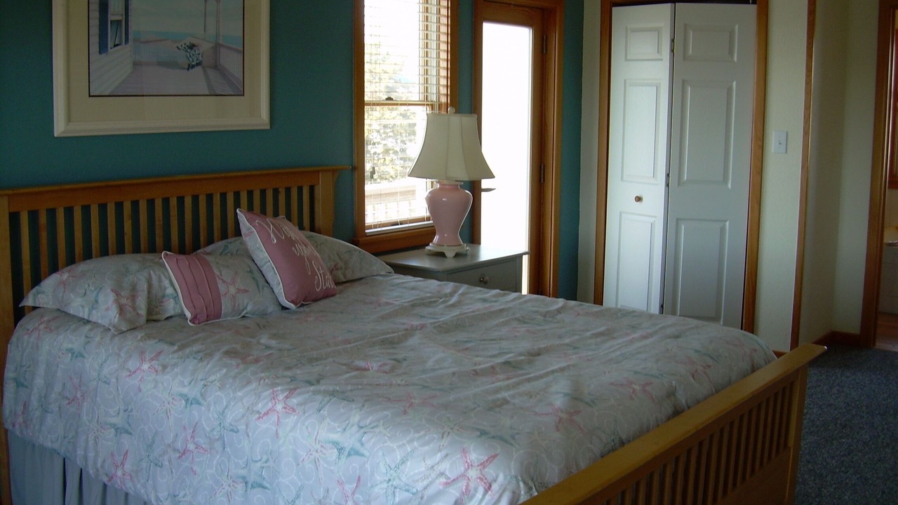 Photo of Bedroom in Brigands' Bay