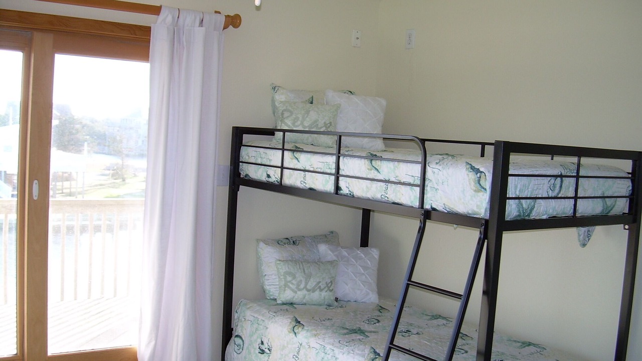 Photo of Bedroom in Brigands' Bay
